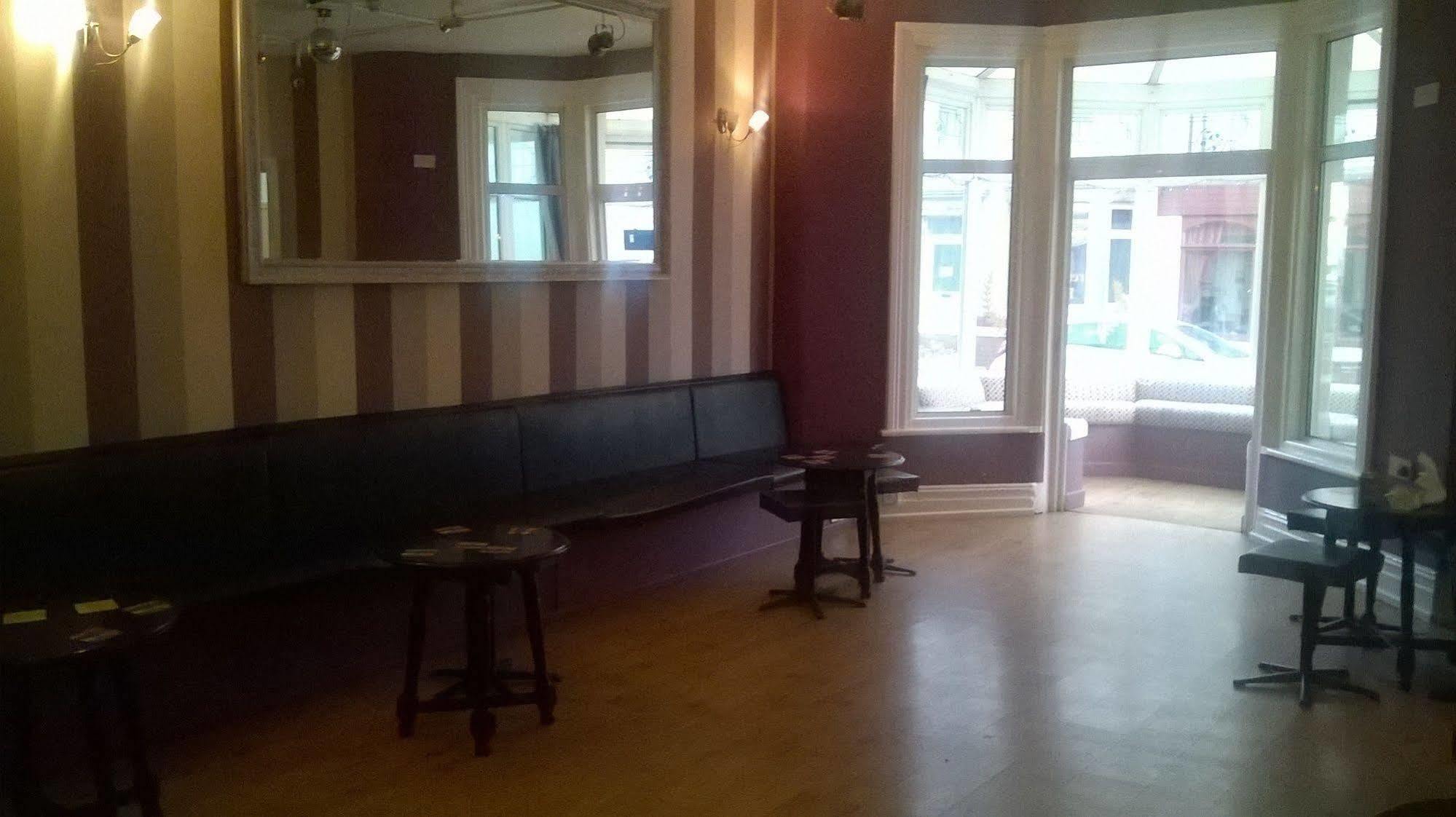 בלקפול The Cressington Hotel מראה חיצוני תמונה