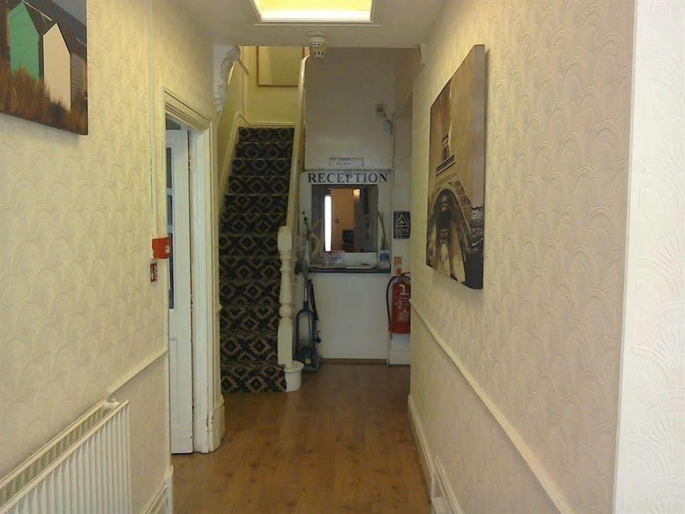 בלקפול The Cressington Hotel מראה חיצוני תמונה